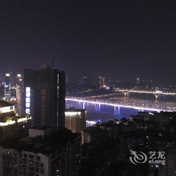 重庆一米阳光浪漫江景房普通公寓酒店提供图片