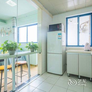 重庆一米阳光浪漫江景房普通公寓酒店提供图片