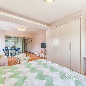 重庆一米阳光浪漫江景房普通公寓酒店提供图片