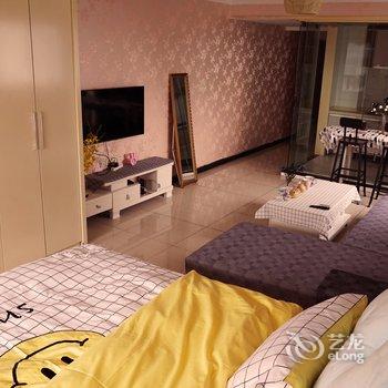 重庆一米阳光浪漫江景房普通公寓酒店提供图片