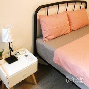 重庆一米阳光浪漫江景房普通公寓酒店提供图片