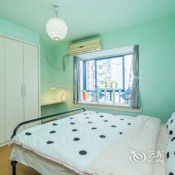 重庆一米阳光浪漫江景房普通公寓酒店提供图片