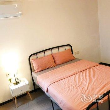 重庆一米阳光浪漫江景房普通公寓酒店提供图片