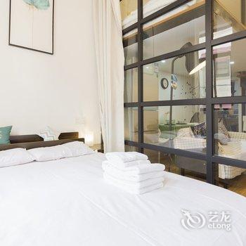 上海遥的小天地复式酒店提供图片