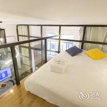 上海遥的小天地复式酒店提供图片