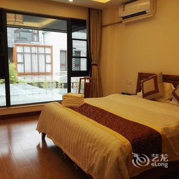 成都听雨观云联排别墅酒店提供图片