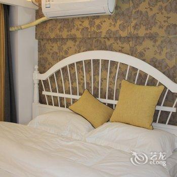 青岛老鹰的小辫子复式酒店提供图片