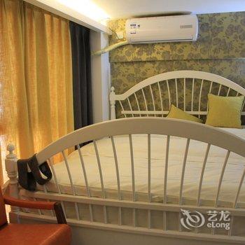 青岛老鹰的小辫子复式酒店提供图片