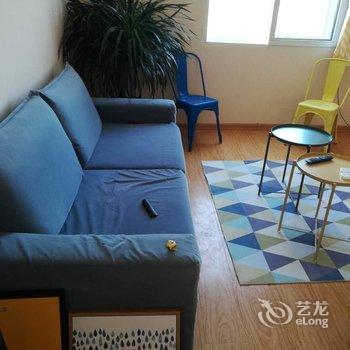 青岛出门就是海整天浪普通公寓酒店提供图片