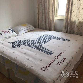 青岛出门就是海整天浪普通公寓酒店提供图片