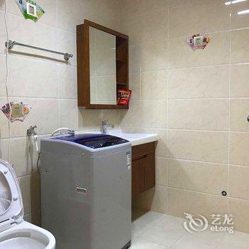 青岛出门就是海整天浪普通公寓酒店提供图片