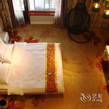 南阳百鸟朝凤复式酒店提供图片