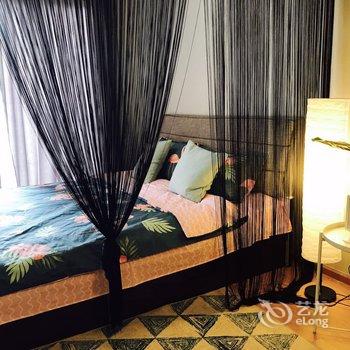 重庆乐乎居解放碑核心商圈旁楼下双地铁普通公寓酒店提供图片