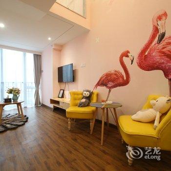 Q+优笔艺术主题公寓(广州番禺万达店)酒店提供图片