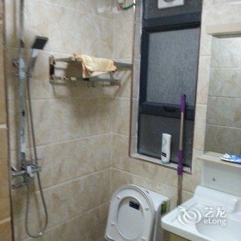 深圳小鸟家途短租公寓(东方大道分店)酒店提供图片