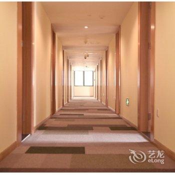 莫泰酒店(重庆朝天门码头来福士广场店)酒店提供图片
