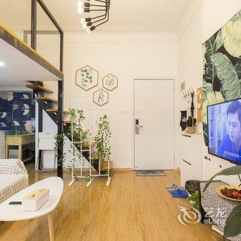 上海遥的小天地复式酒店提供图片