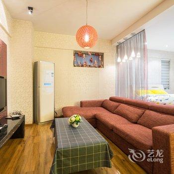重庆枕頭Space特色民宿(中山一路分店)酒店提供图片