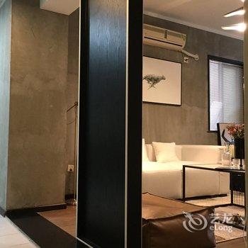 重庆杨旭旭普通公寓酒店提供图片