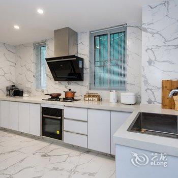 上海罗尼民宿(愚园路分店)酒店提供图片