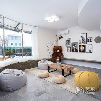 上海罗尼民宿(愚园路分店)酒店提供图片