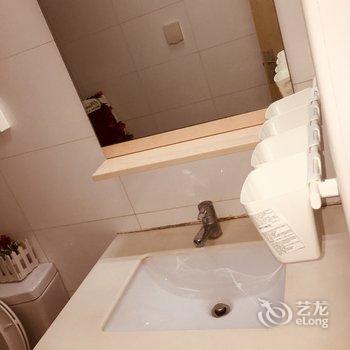 上海上海罗夏峰酒店式公寓(申江路店)酒店提供图片