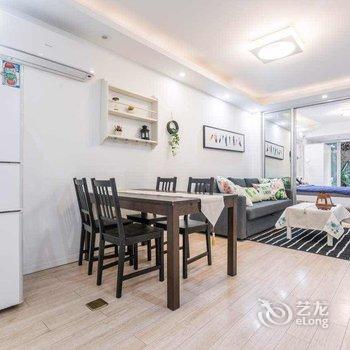 上海Jake陈的屋～上海公寓(镇宁路分店)酒店提供图片