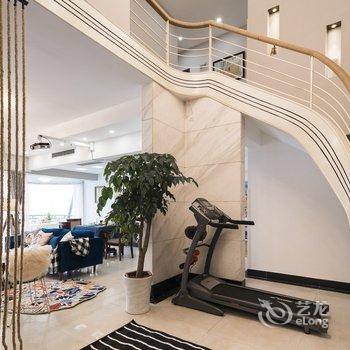 重庆牛奶咖啡江景民宿(中山一路分店)酒店提供图片
