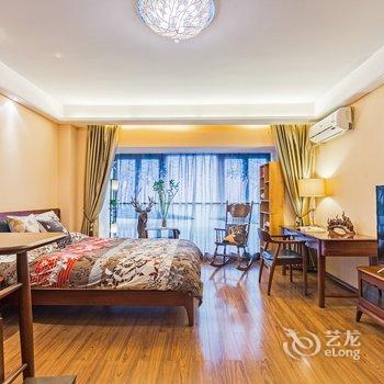 重庆重庆温馨复式花园公寓(九点利时尚街店)酒店提供图片