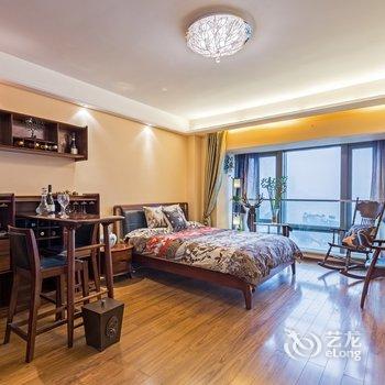 重庆重庆温馨复式花园公寓(九点利时尚街店)酒店提供图片