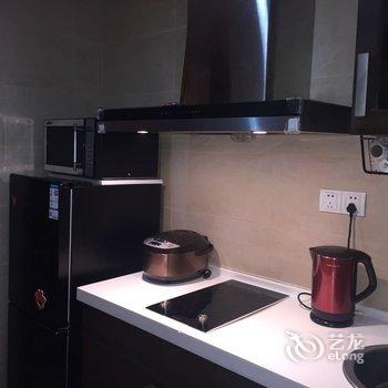 重庆重庆温馨复式花园公寓(九点利时尚街店)酒店提供图片