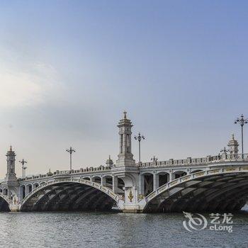 大理市月时光客栈酒店提供图片