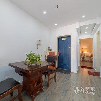 重庆渝游之家公寓(凯旋路电梯下口分店)酒店提供图片
