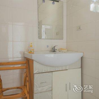 重庆解放碑安静小区家居2房普通公寓酒店提供图片