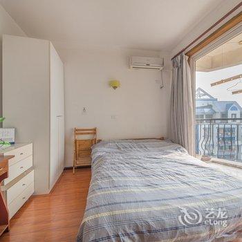 重庆解放碑安静小区家居2房普通公寓酒店提供图片