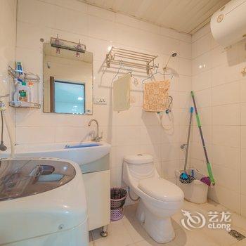 重庆解放碑安静小区家居2房普通公寓酒店提供图片