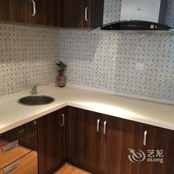 重庆浪漫汽车之家酒店式公寓酒店提供图片