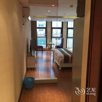 重庆浪漫汽车之家酒店式公寓酒店提供图片