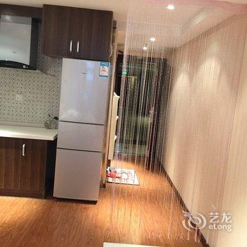 重庆浪漫汽车之家酒店式公寓酒店提供图片