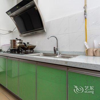 成都华西春熙天府广场九眼桥商圈豪华家庭套房酒店式公寓酒店提供图片
