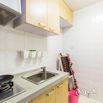 上海上海罗夏峰酒店式公寓(申江路店)酒店提供图片