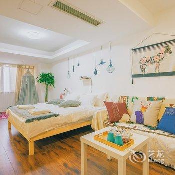 重庆解放碑边边大脑壳的窝公寓(五四路分店)酒店提供图片