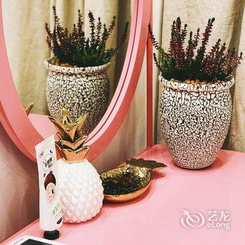 重庆解放碑边边大脑壳的窝公寓(五四路分店)酒店提供图片