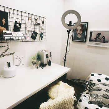 重庆解放碑边边大脑壳的窝公寓(五四路分店)酒店提供图片