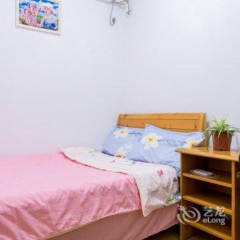 上海三亚梦之滩公寓(华丰路店)酒店提供图片