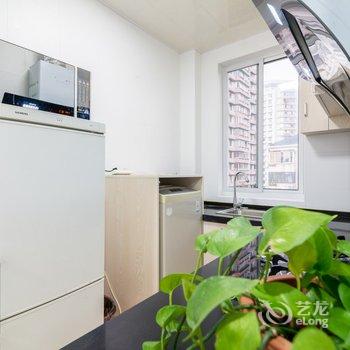 上海三亚梦之滩公寓(华丰路店)酒店提供图片