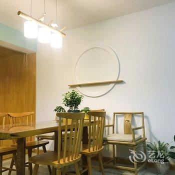 兰州染香拂心·雀悦居(小木屋)普通公寓酒店提供图片