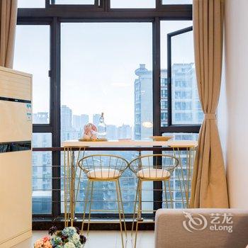 重庆不远民宿(鲤鱼池路分店)酒店提供图片