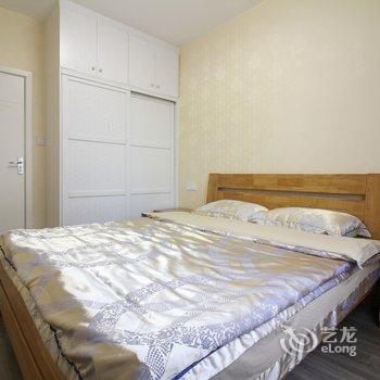 成都城南豪华江景房公寓酒店提供图片