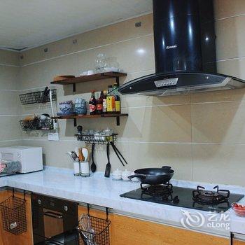 重庆故事的小黄花公寓(五江路分店)酒店提供图片